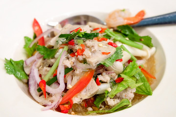 Spicy minced vermicelli salad