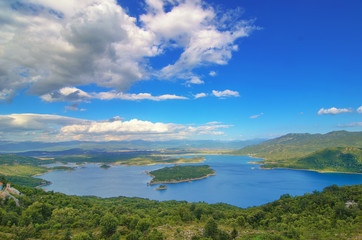 Fototapeta na wymiar Krupac lake landscape in Montenegro