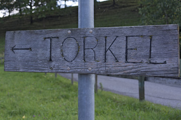 Wegweiser Torkel