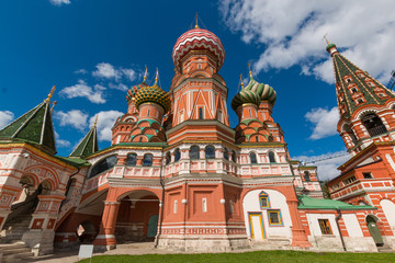 Obraz premium Cathedral of Vasily the Blessed on Red Square in Moscow