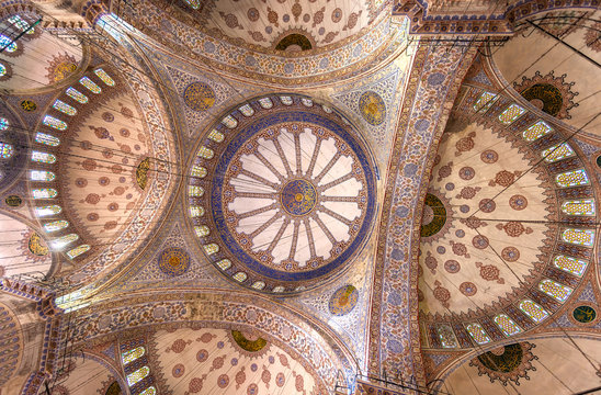 Inside the islamic Blue mosque in Istanbul, Turkey
