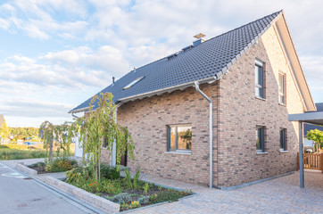 Landhaus mit Klinkerfassade - 124057491