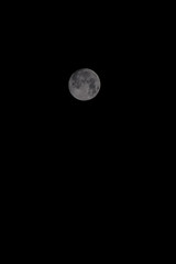 Moon in Night Sky © underworld