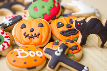 Fototapeta na wymiar Fresh halloween gingerbread cookies