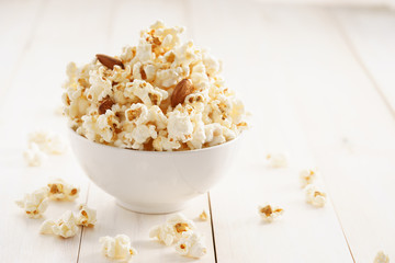 Sweet caramel popcorn in a bowl