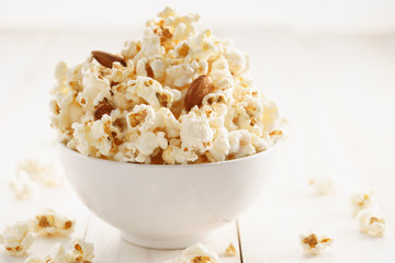 Sweet caramel popcorn in a bowl
