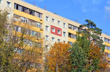Девятиэтажный шестиподъездный панельный жилой дом. Фрагмент