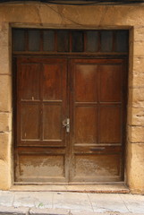 Fototapeta na wymiar aold wooden door
