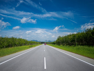 Fototapeta na wymiar asphalt road from Malaysia to Thailand