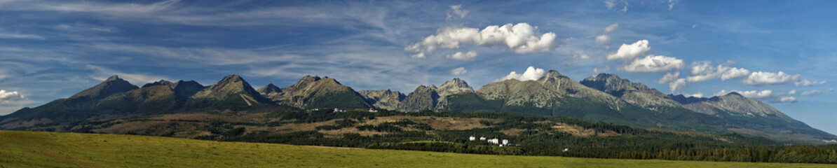 Fototapeta na wymiar High Tatras Panorama
