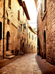 Fototapeta na wymiar Per le vie di Assisi 
