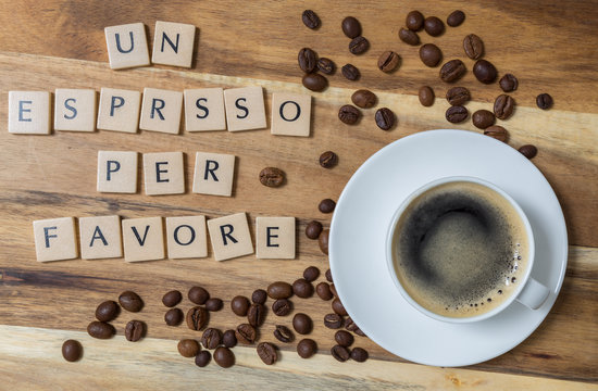 Un espresso per favore ( in deutsch Einen Espresso bitte) Konzep