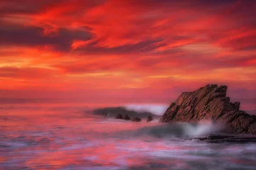 Photo sur Plexiglas Rouge waves in Azkorri beach with long exposure