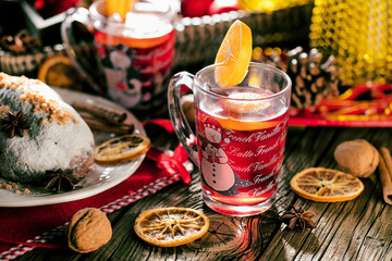 Glühwein und Weihnachts stollen 