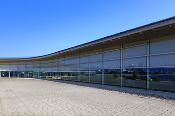 島根県立美術館 -宍道湖と調和する夕日鑑賞スポット-