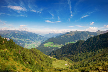 Fototapeta na wymiar Aussicht Berg/Tal