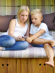 Kids with smartphones