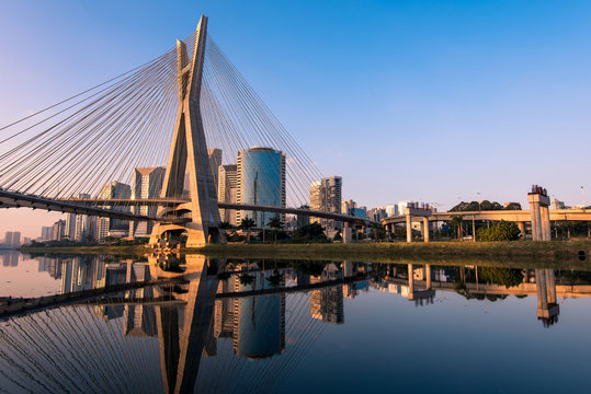 Fototapeta Octavio Frias de Oliveira Bridge in Sao Paulo is the Landmark of the City