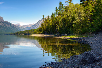 Fototapeta na wymiar View of Lake McDonald in Montana