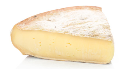 Saint Nectaire sur fond blanc
