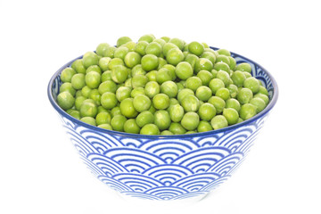 Bol de petits pois frais