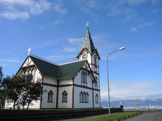 Fototapeta na wymiar Église islandaise d'Husavik