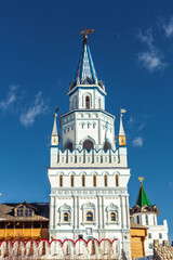 Fototapeta na wymiar White-stone Kremlin in Izmaylovo in Moscow, Russia