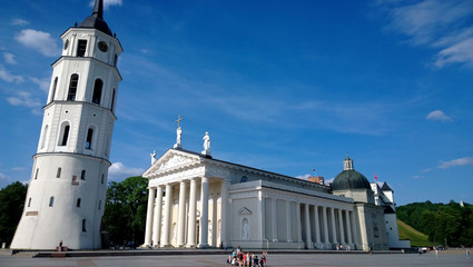 Fototapeta na wymiar The Cathedral Square in Vilnius