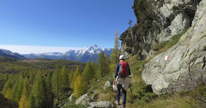 Trekking in alta montagna - Valmalenco - Italy - 4K
