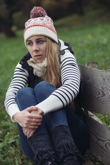 Obraz premium Casual woman resting outdoor