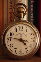 Antiguo reloj de bolsillo