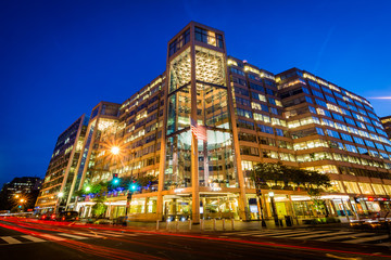 Modern building and intersection at night in downtown Washington