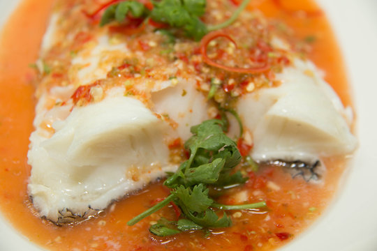 Steamed snow fish with spicy sauce