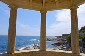 costa brava comino de ronda con casas de la zona de sagaro gerona cataluña españa