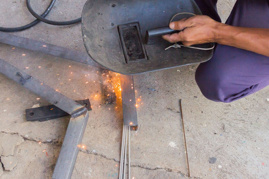 Welding steel with electricity