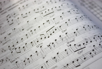 Ноты в учебнике