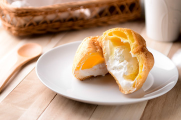 シュークリーム