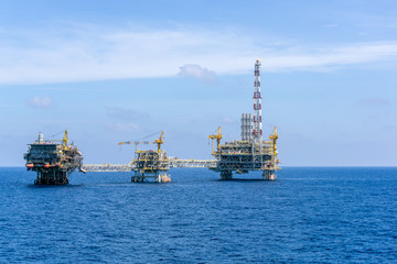Fototapeta premium oil rig or platform at oilfield in Malaysia