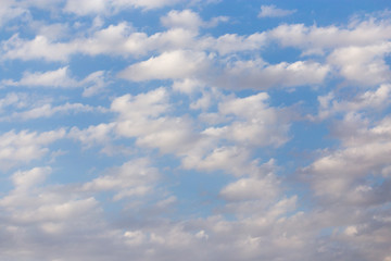 Obraz premium clouds in the blue sky as background