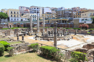 Obraz premium The Macellum of Pozzuoli was the macellum or market building of the Roman colony of Puteoli, now the city of Pozzuoli in southern Italy.