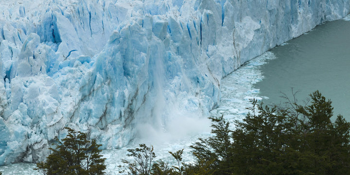 Morena Glacier and Lake Argentino, Los Glaciares National Park; Santa Cruz Province, Argentina
