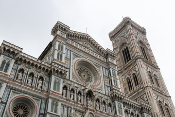 Fototapeta premium Main facade of The Basilica di Santa Maria del Fiore (Basilica of Saint Mary of the Flower) in Florence, Italy