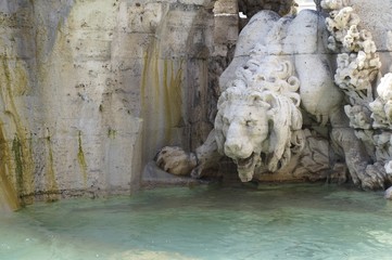 Fototapeta na wymiar Lion Fountain
