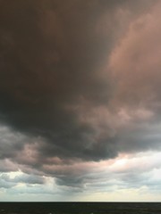 Fototapeta na wymiar nuvole tramonto