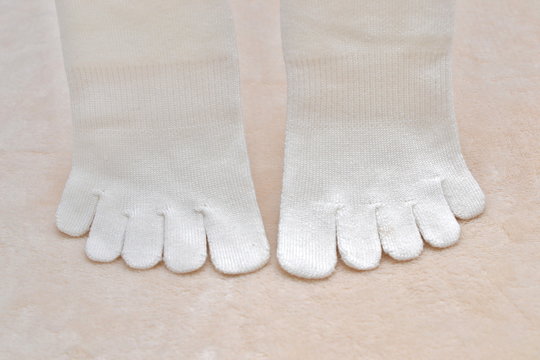 白い靴下.5本指の靴下です.