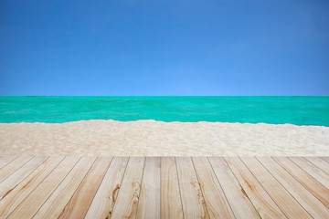 Fototapeta premium Wood table top on the beach background