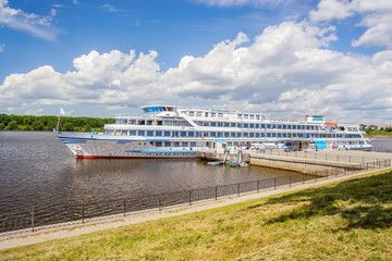 Passenger ship on the docks in Uglich, Russia © Тищенко Дмитрий