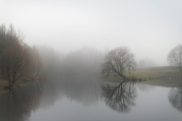 Obraz na płótnie Canvas lake with foggy in the morning