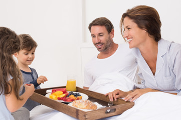 Obraz na płótnie Canvas Family having breakfast together