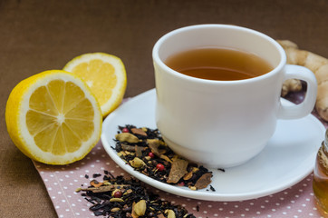 set tea lemon and ginger for home treatment
